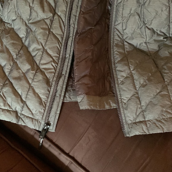 Northface coat - Picture 11 of 15